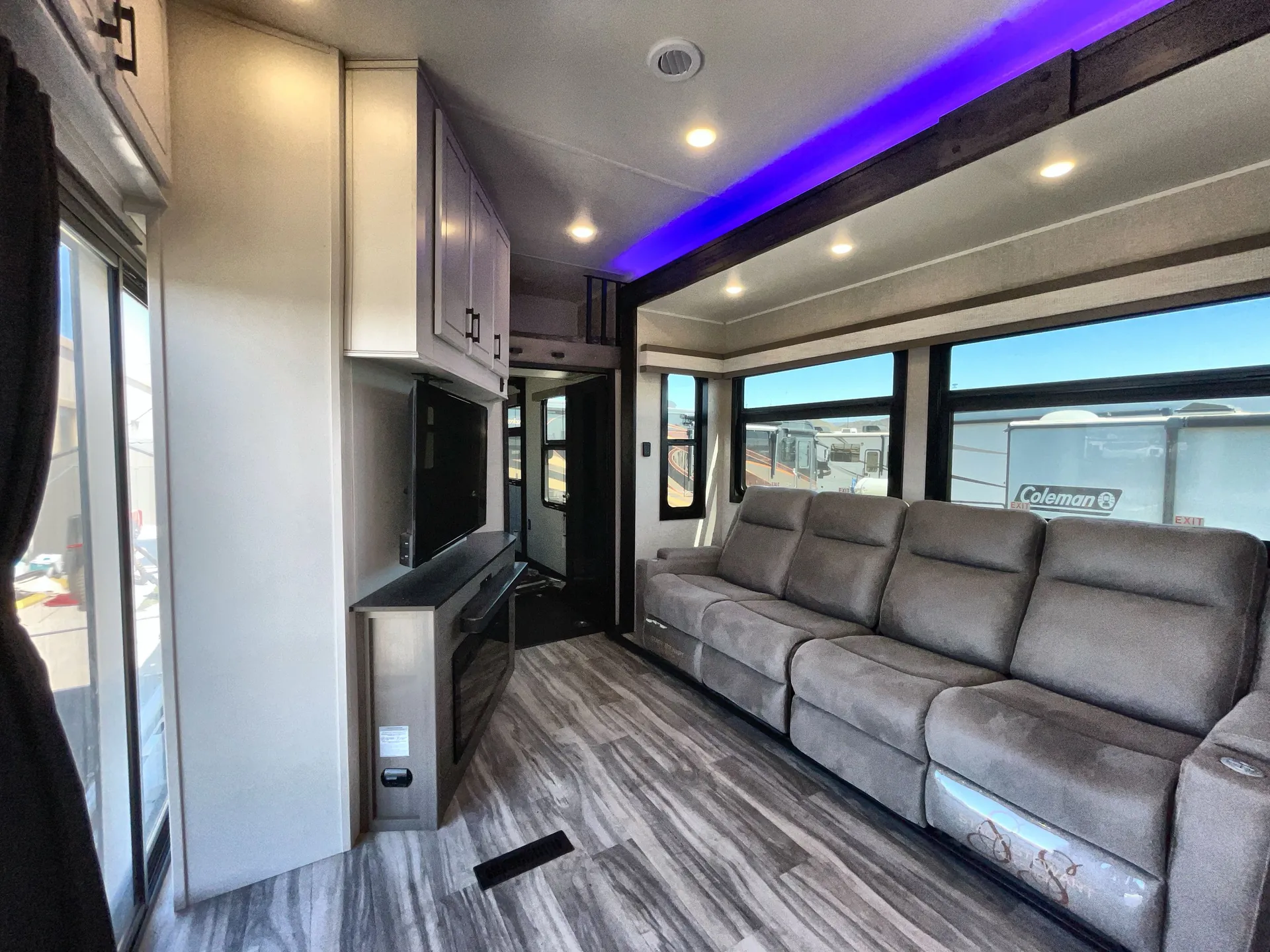 2024 Jayco Seismic Luxury Series 4113 — living area main