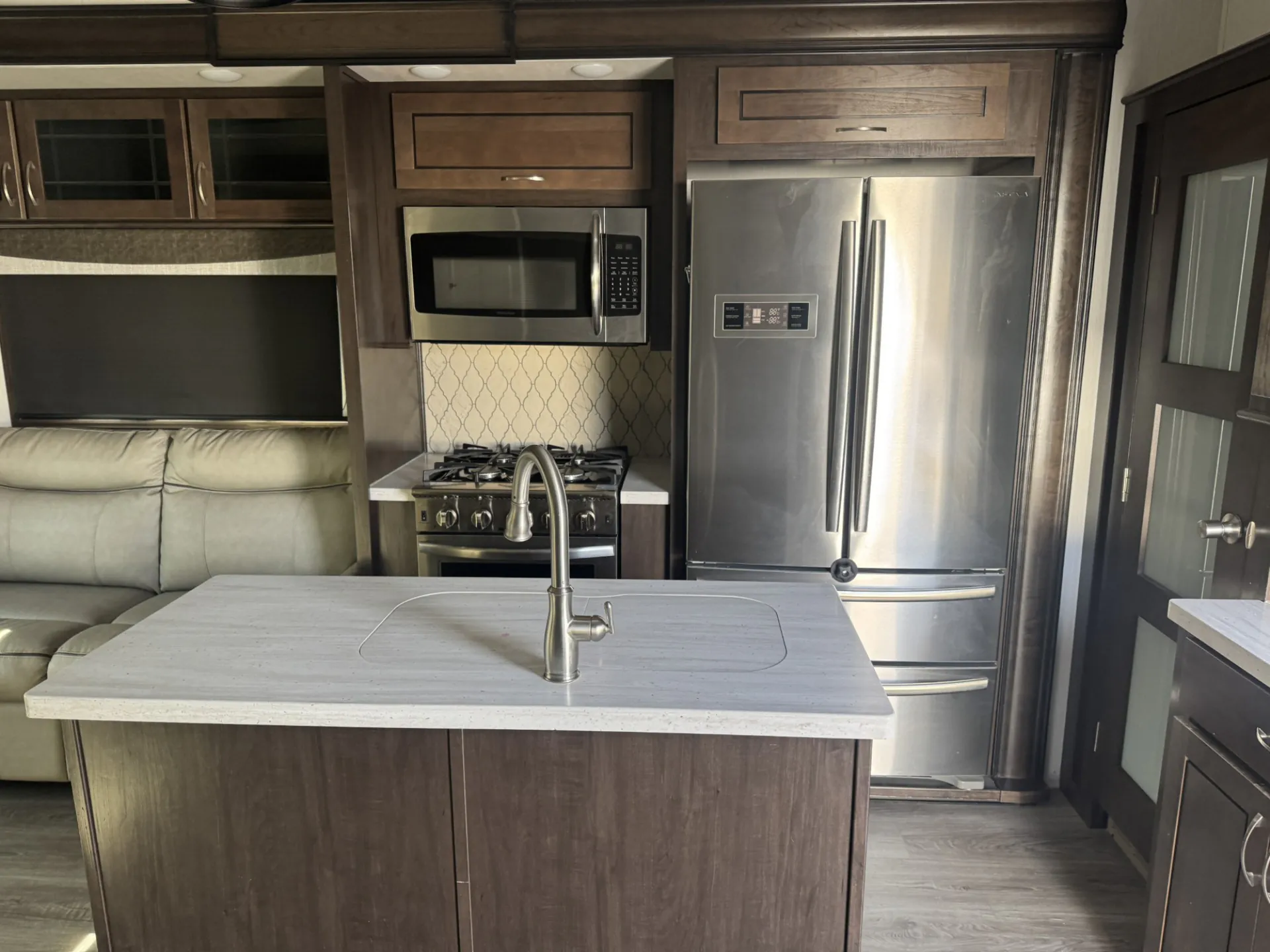 2021 Forest River Cedar Creek Silverback 29RW - Photo 3
