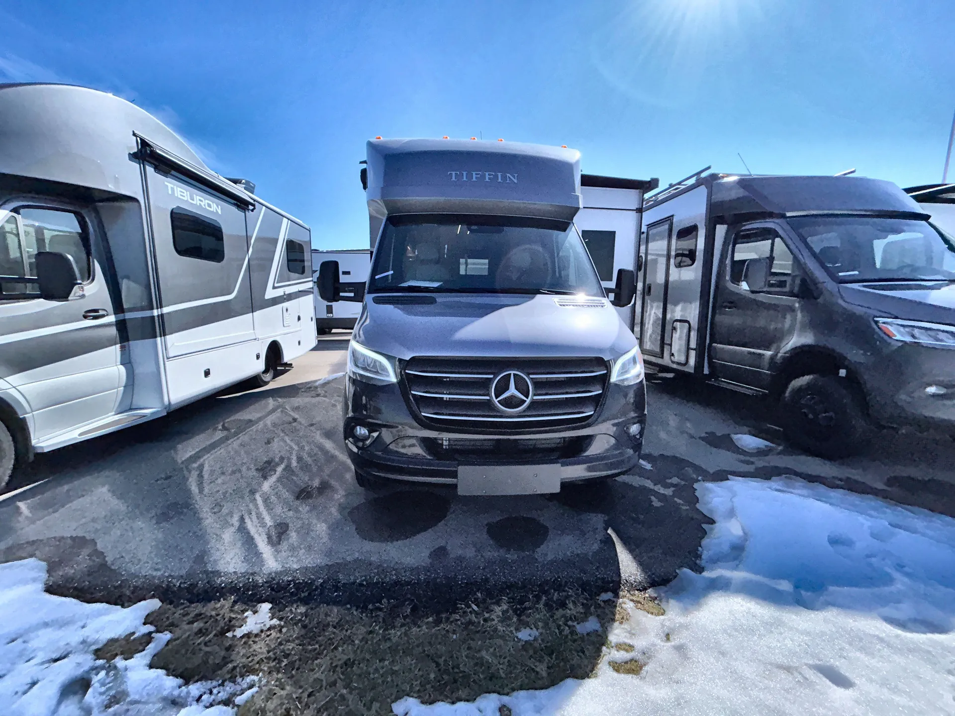 2026 Tiffin Wayfarer 25 XPW — living area main
