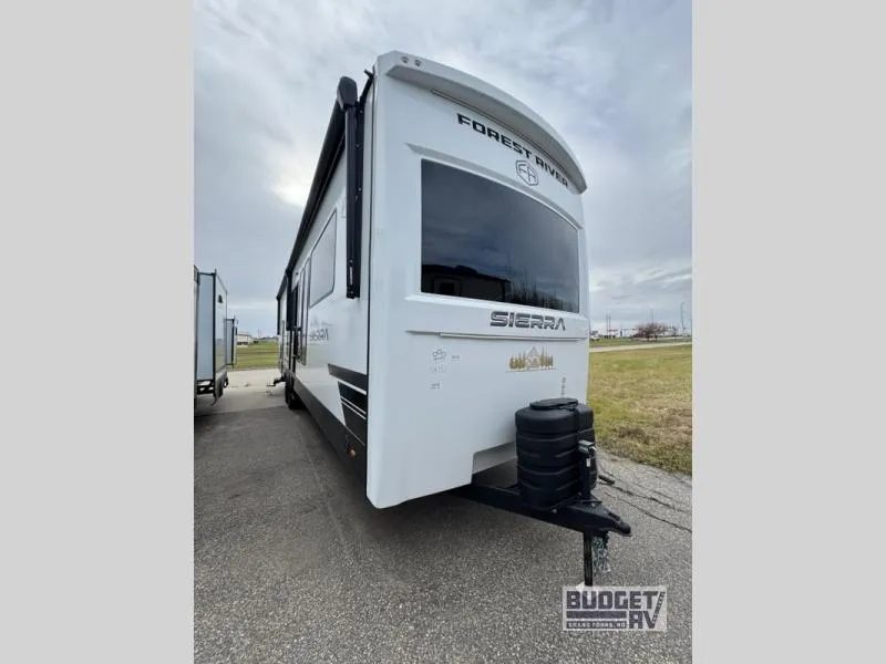 2026 Forest River Sierra Destination Trailers 422FKL - Photo 2