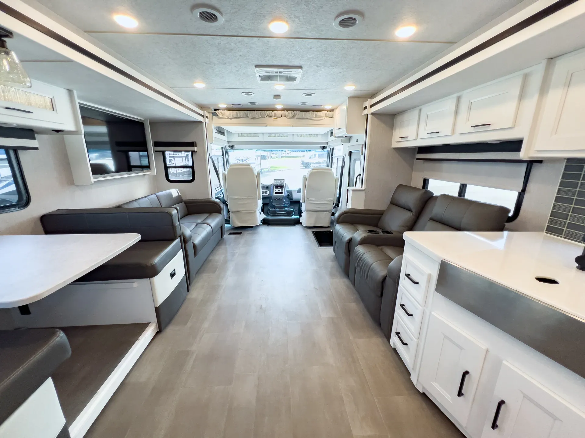 2023 Coachmen Encore 355DS - Photo 4