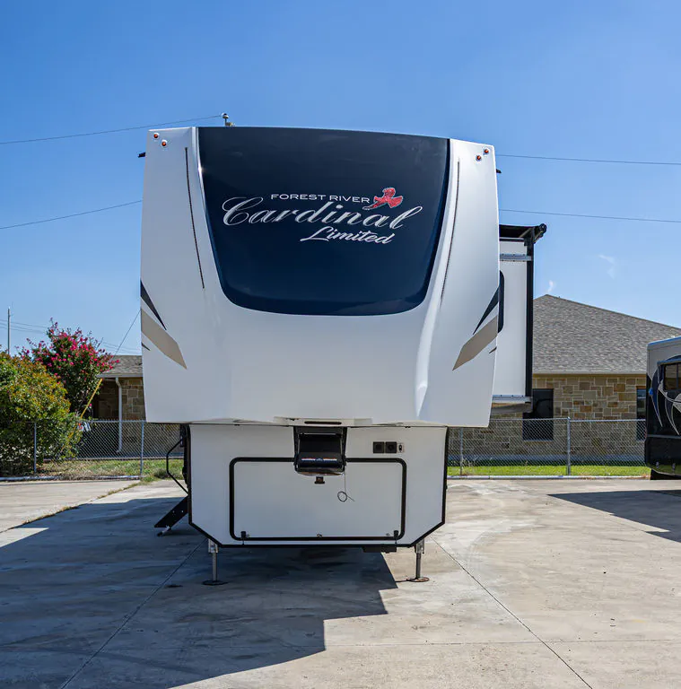 2021 Forest River Cardinal Limited 366DVLE — Photo 7