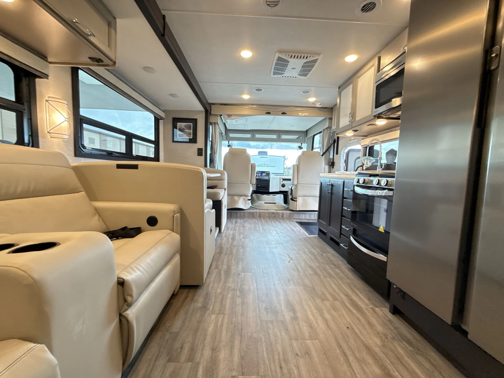 2026 Thor Motor Coach Indigo GG35 - Photo 3