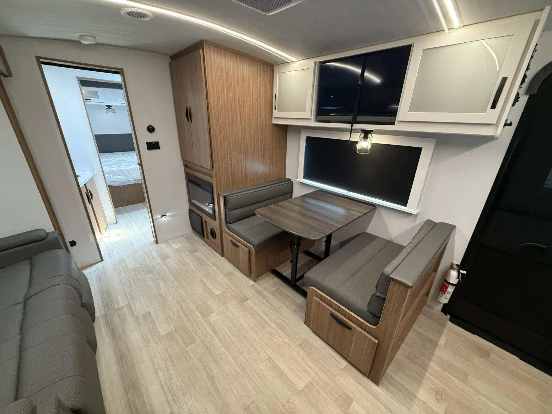 2025 Keystone Passport SL Series 2450RK - Photo 3