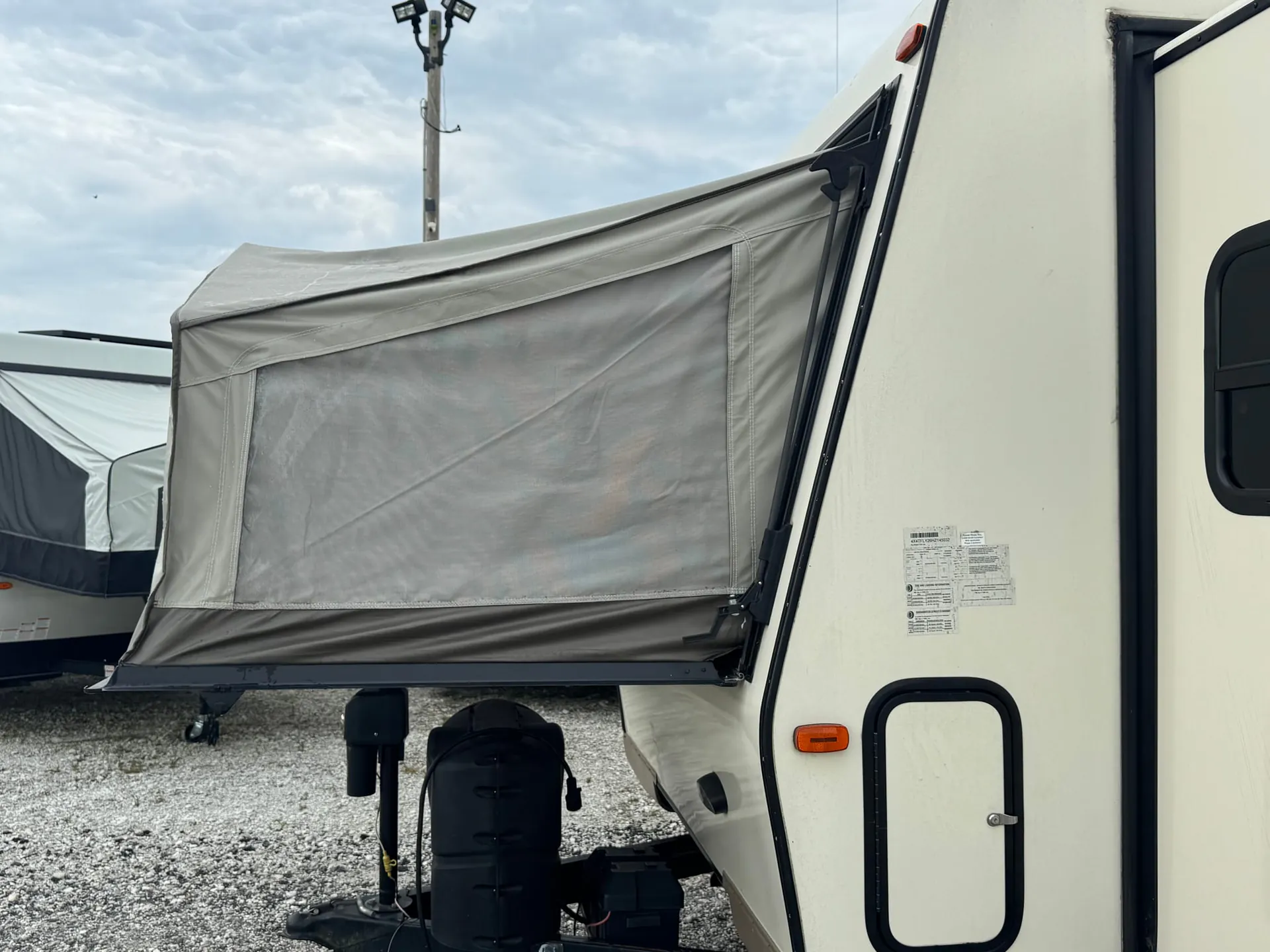 2017 Forest River RV Flagstaff Shamrock 23IKSS — Photo 7