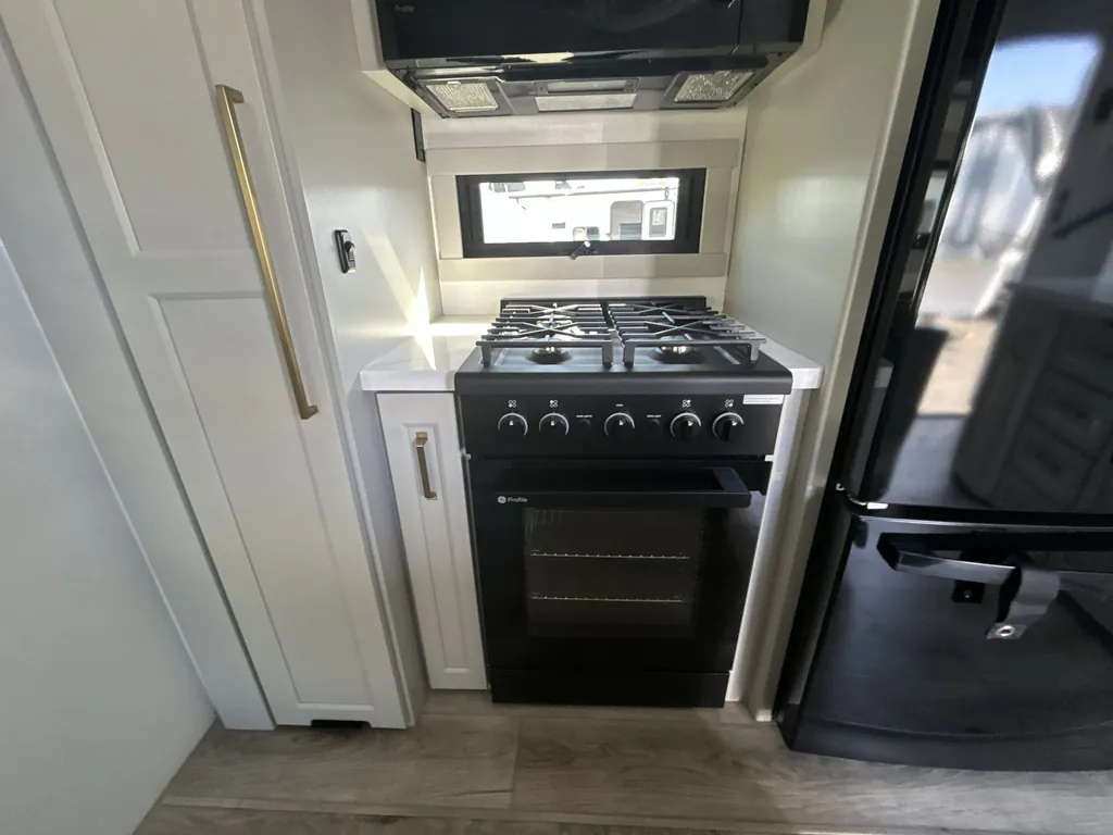 2025 Brinkley Model G 4000, Photos photo 16