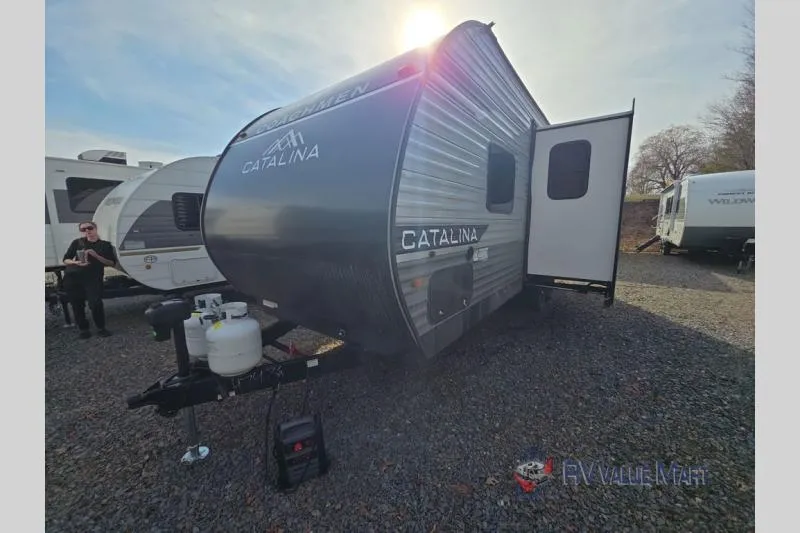 2026 Coachmen Catalina Summit Series 8 231BHS - Photo 4