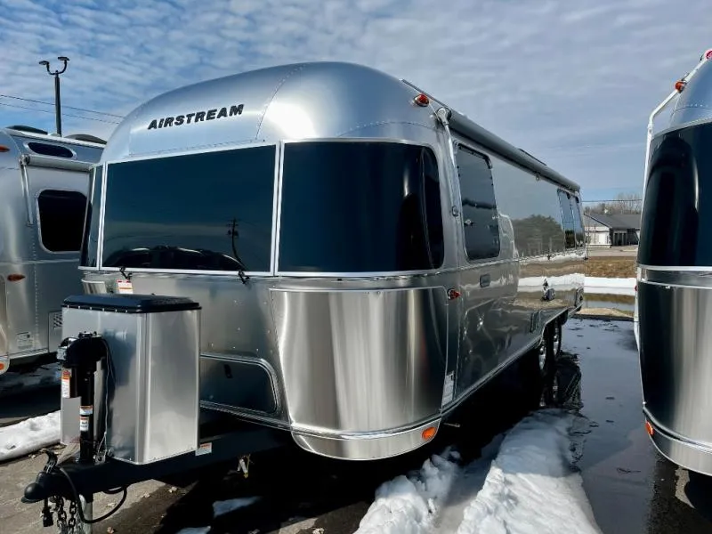 2026 Airstream Globetrotter 27FB - Photo 3