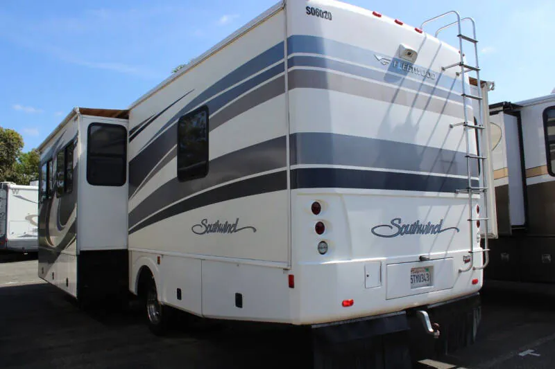 2006 Fleetwood Southwind 32VS - Photo 4