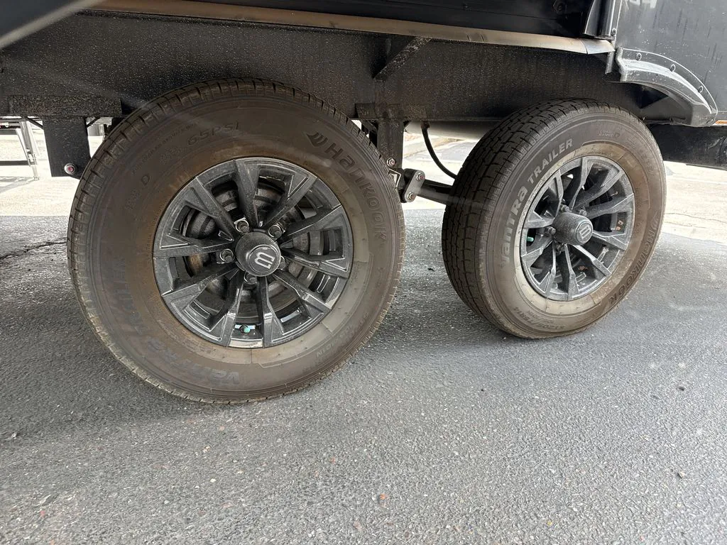 2026 Brinkley Model Ix 20X, Photos photo 14