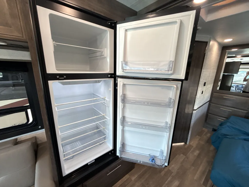 2025 Entegra Coach Vision 27A, Photos photo 25
