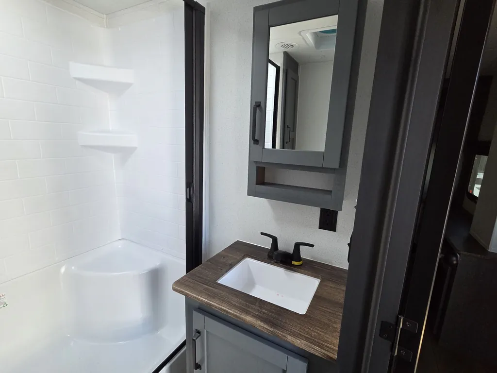 2027 Forest River Solaire 3380RLBT, Photos photo 21