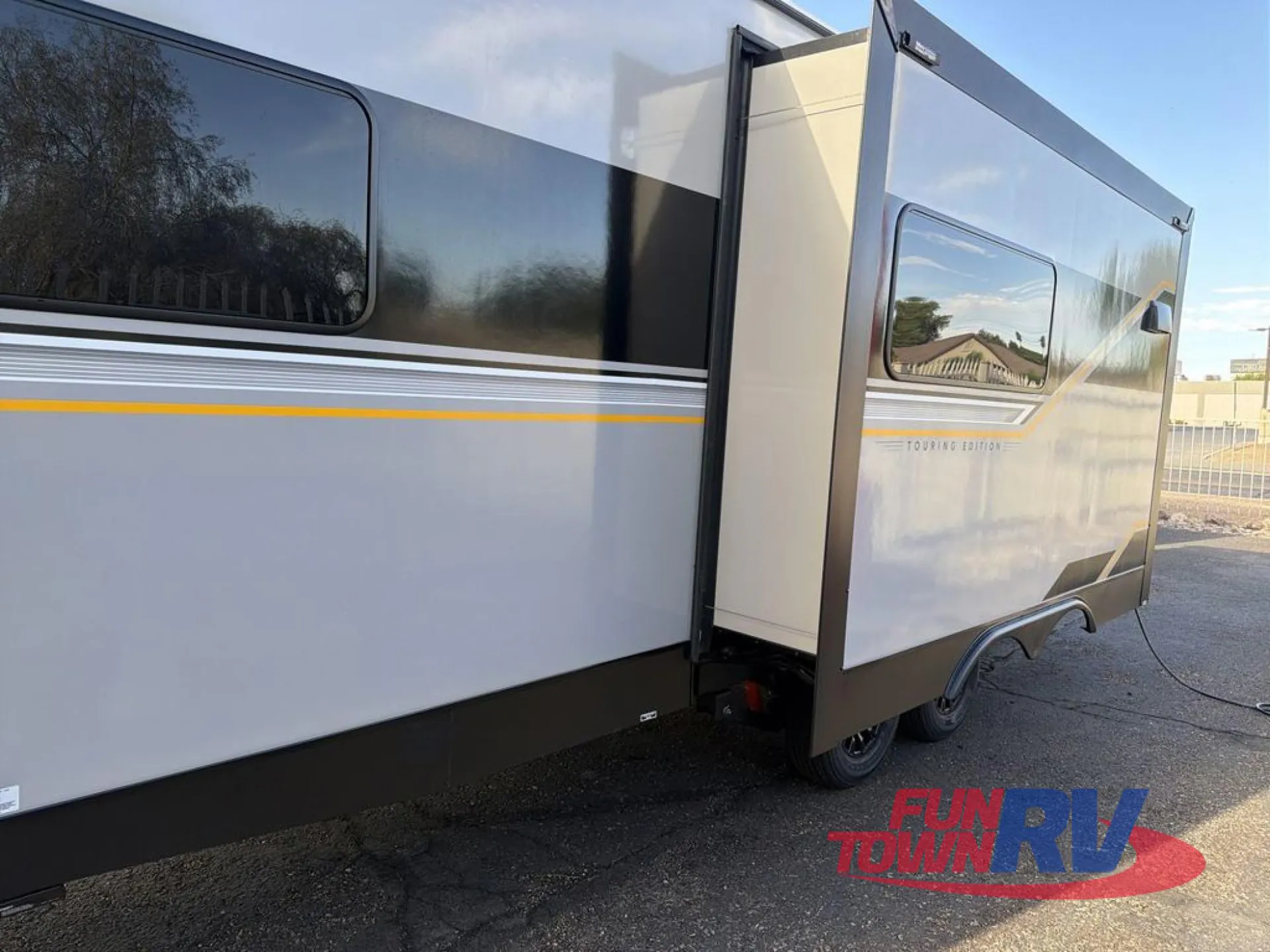 2027 Ember RV Touring Edition 2300MLL - Photo 4
