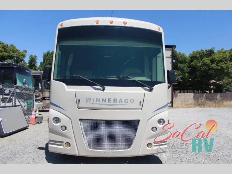 2018 Winnebago Vista 32YE - Photo 2