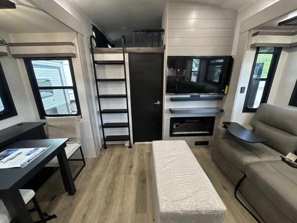2026 Jayco North Point 395DSDB, Photos photo 12