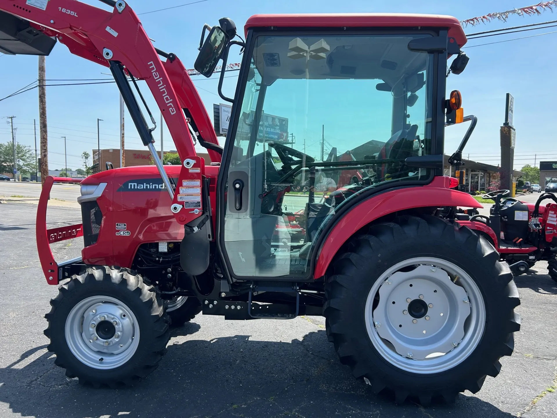 2026 Mahindra 1635 1635 HST - Photo 2