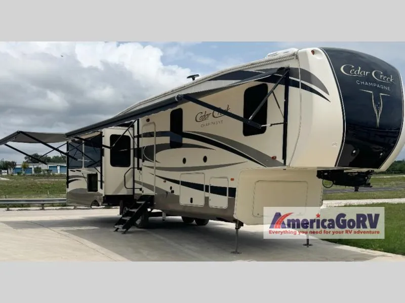 2018 Forest River Cedar Creek Champagne Edition 38EL - Photo 2