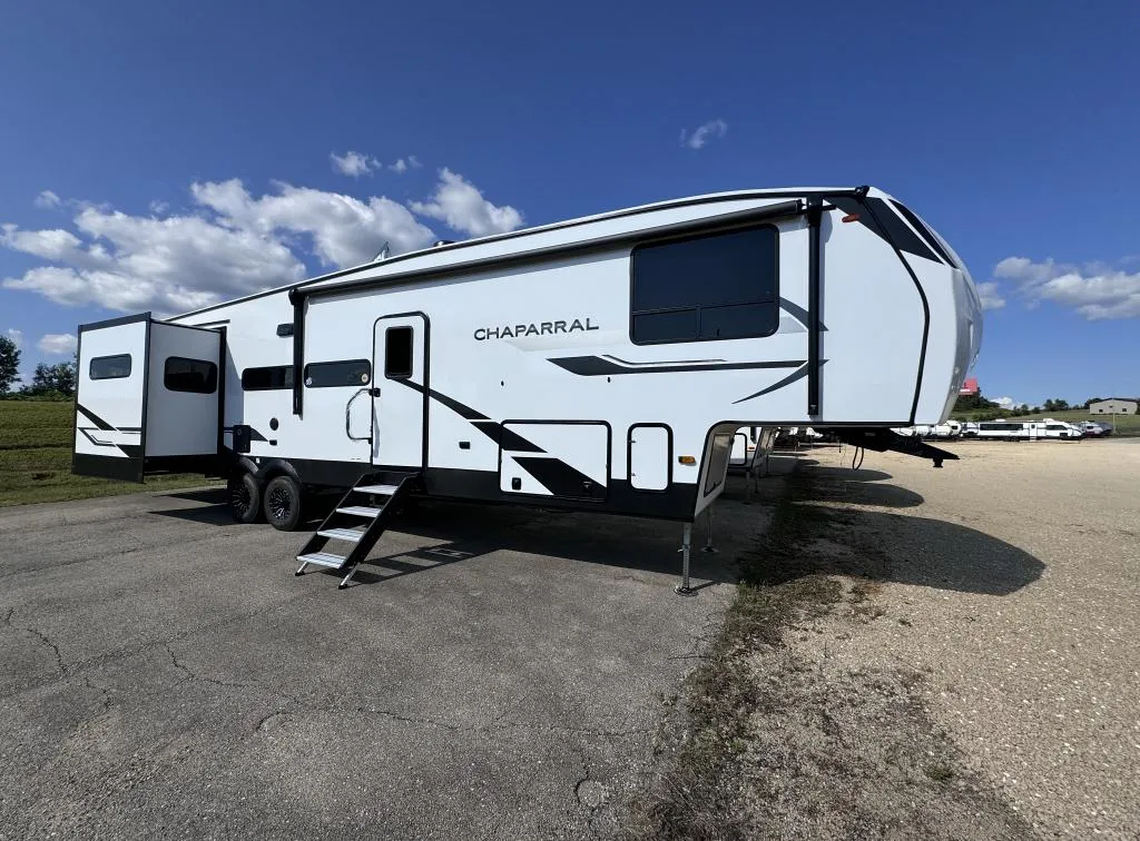 2025 FOREST RIVER Chaparral 355FBX - Main photo
