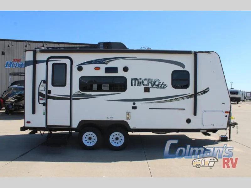 2017 Forest River Flagstaff Micro Lite 21FBRS - Photo 2