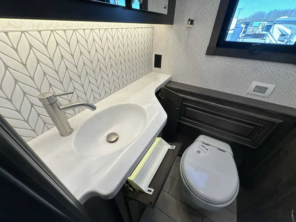 2026 Entegra Coach Aspire 44D, Photos photo 26