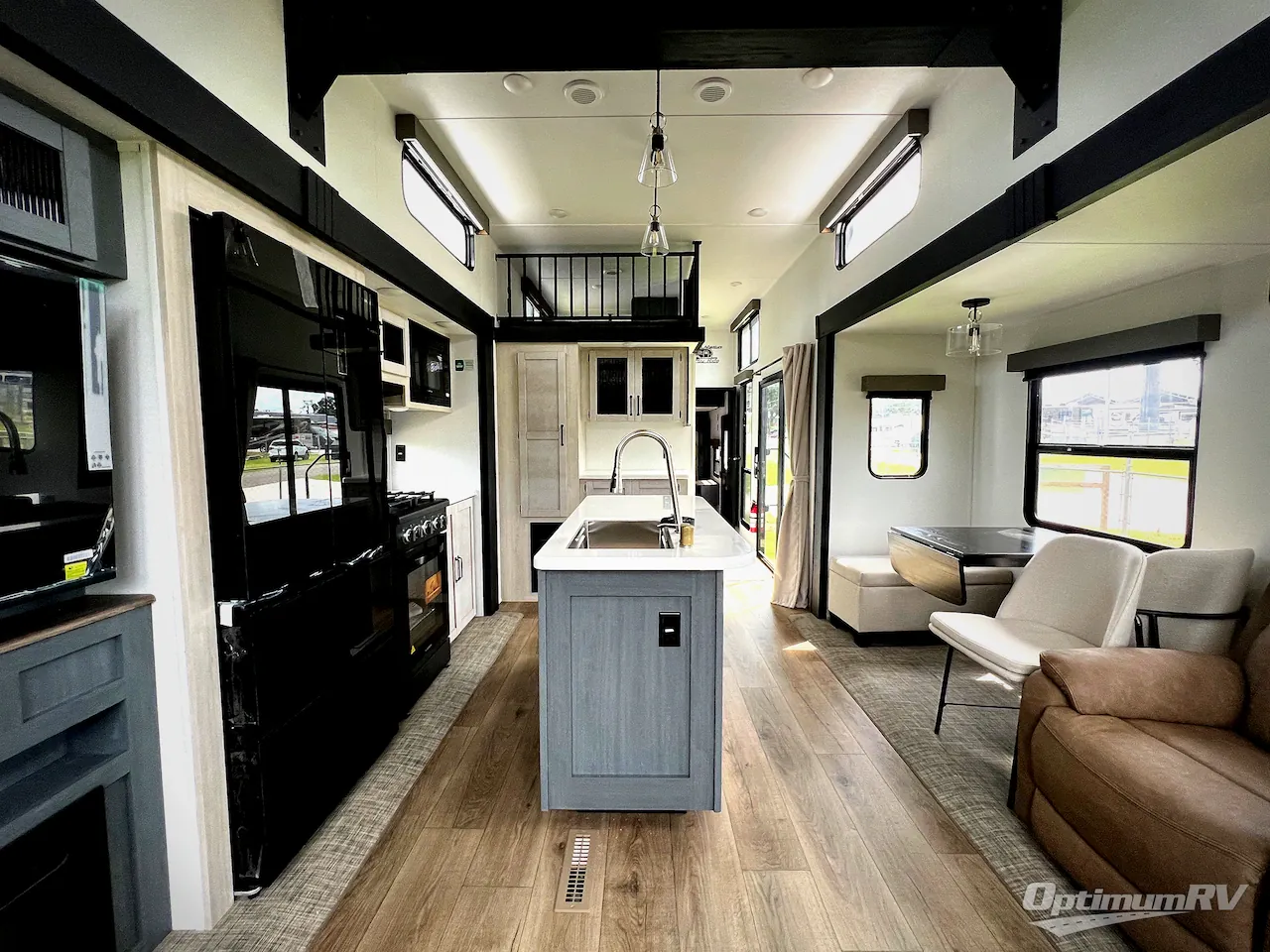 2026 Forest River Puma Vista 401RLFT — Photo 5