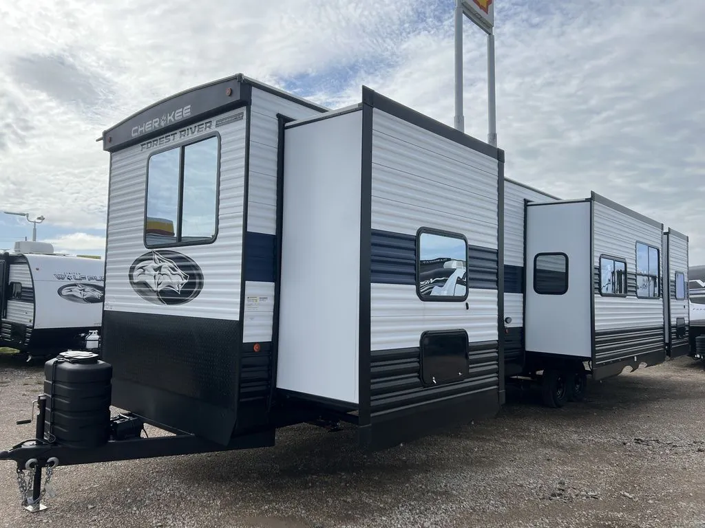 2027 Forest River Cherokee Timberwolf 39HBA - Photo 3