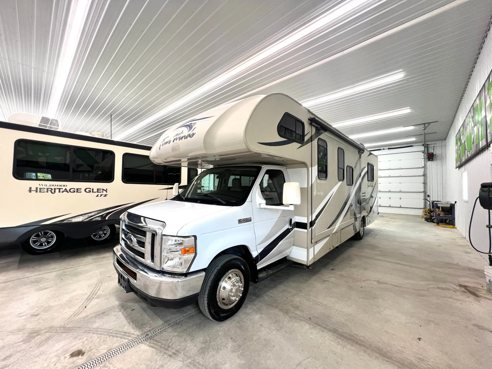 2018 Thor Motor Coach Four Winds 28Z - Photo 4