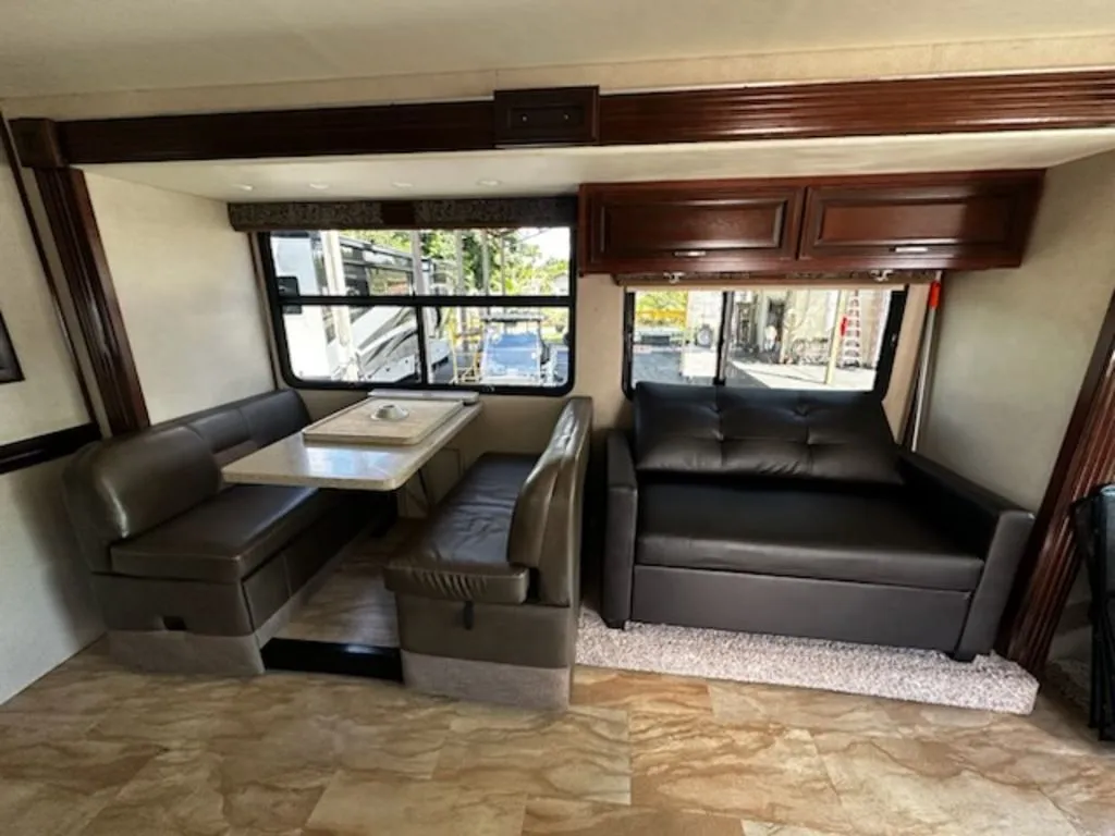 2017 Holiday Rambler Admiral 31W - Photo 4