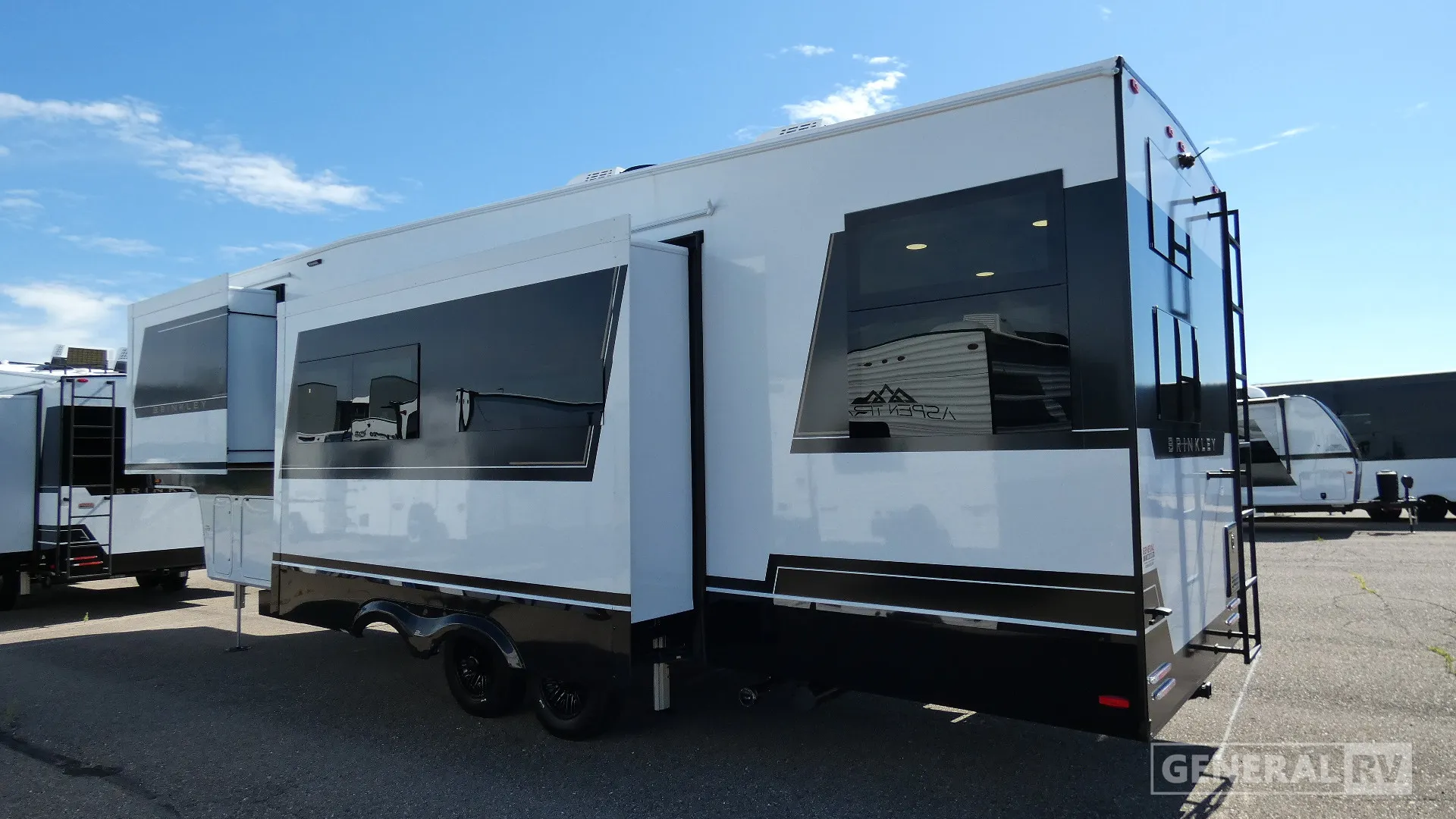 2026 Brinkley Model Z 3210 - Photo 4