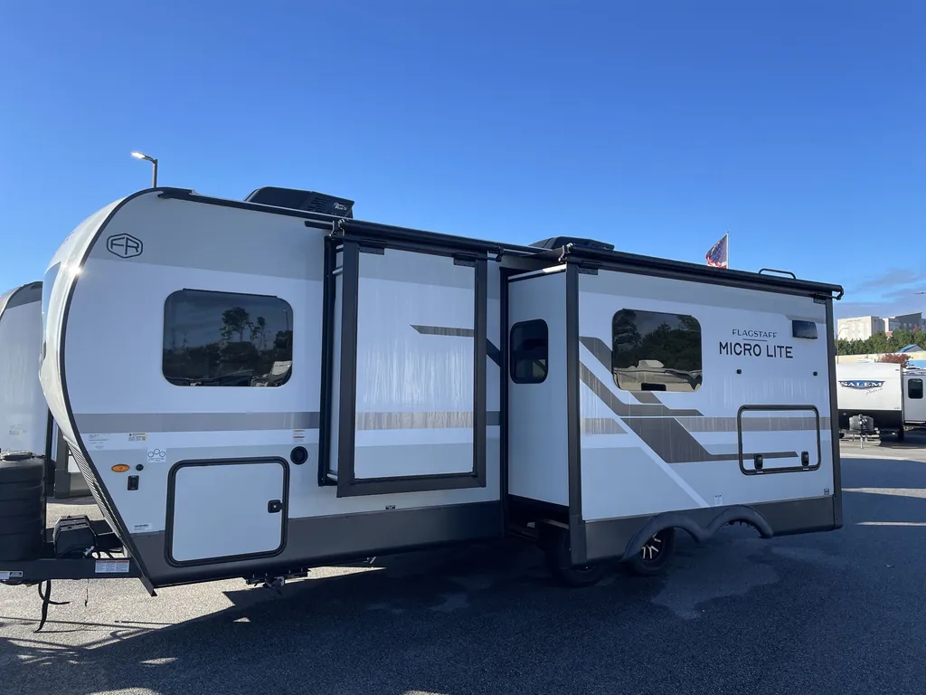 2026 Forest River Flagstaff Micro Lite 25FBD, Photos photo 6