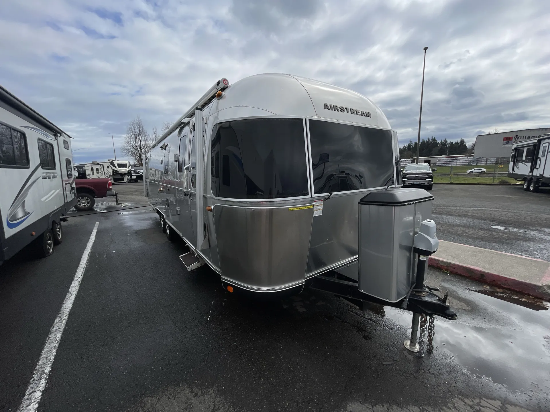 2017 airstream Classic 30 - Photo 2