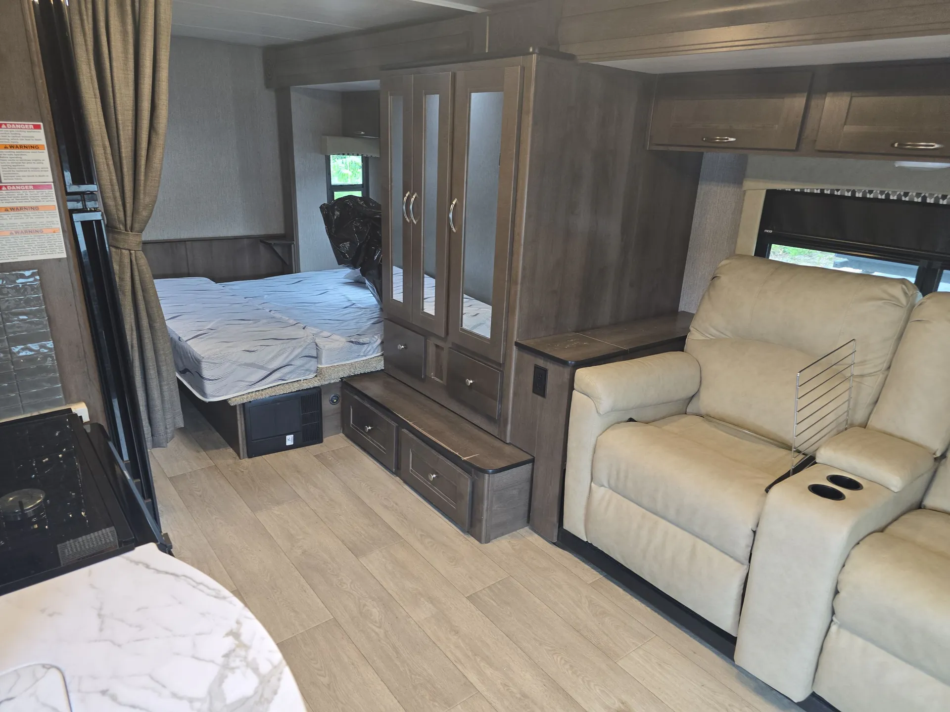 2024 nexus rv Viper 25V - Photo 3