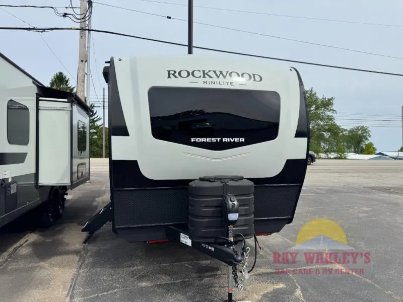 2026 Forest River Rockwood Mini Lite 2108RB - Photo 3