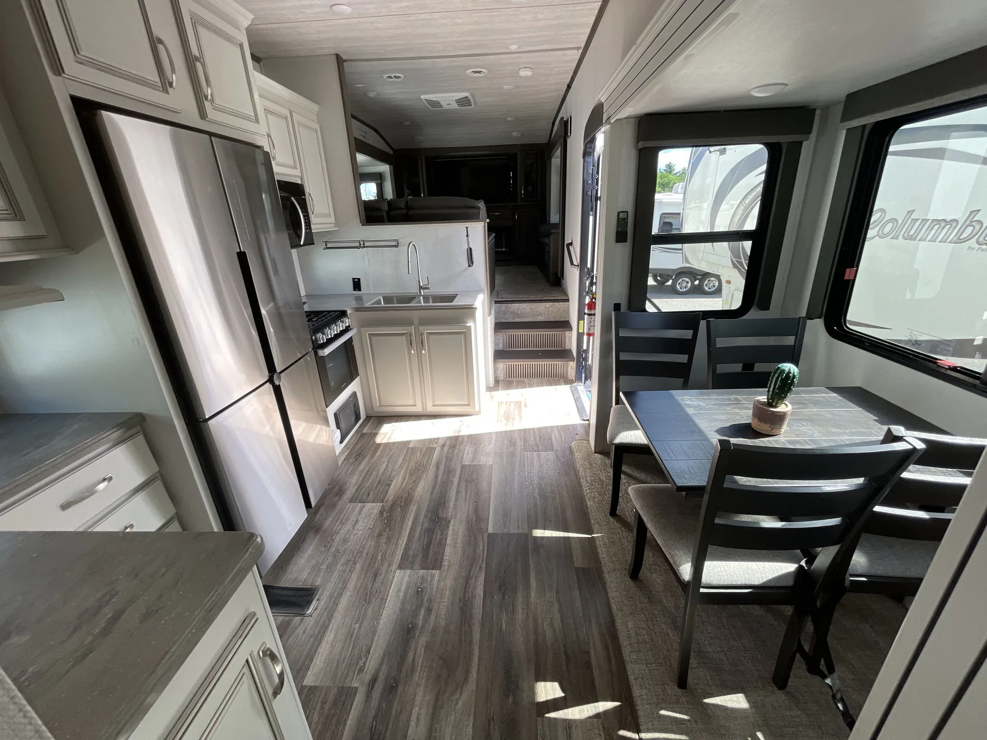2021 Keystone Cougar 354FLS — living area main