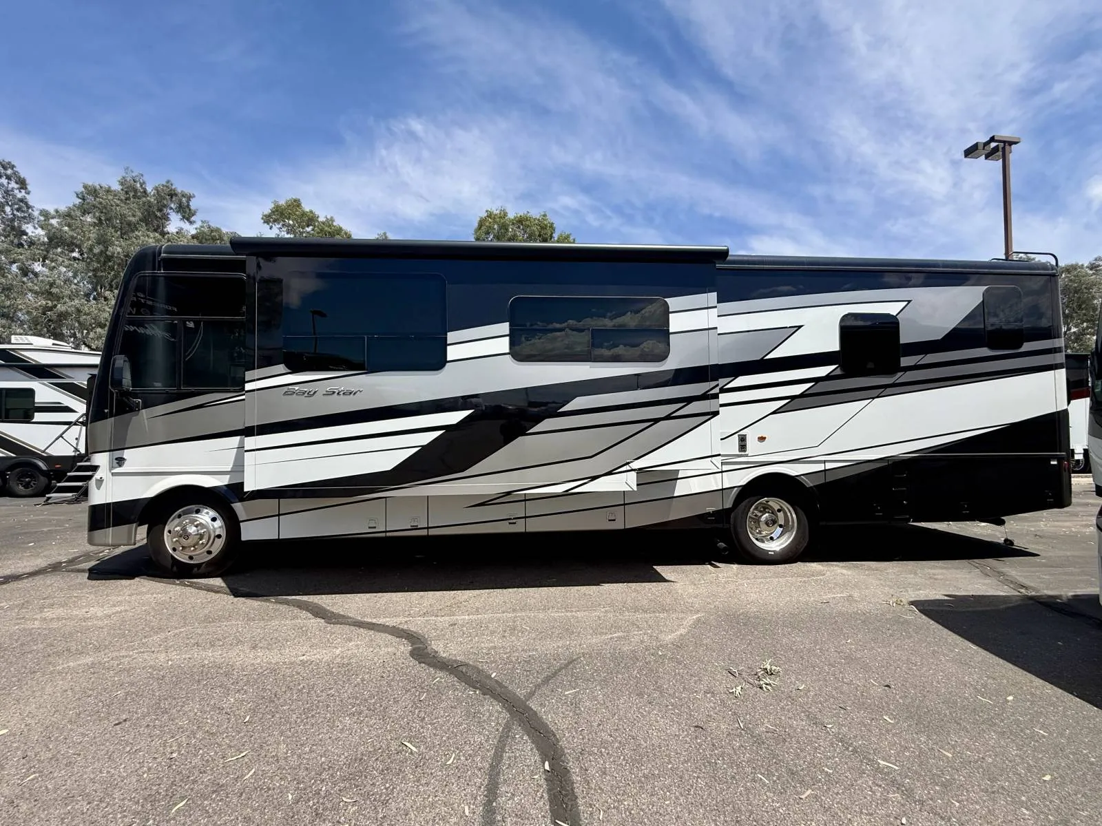2026 Newmar Bay Star 3609 - Photo 4