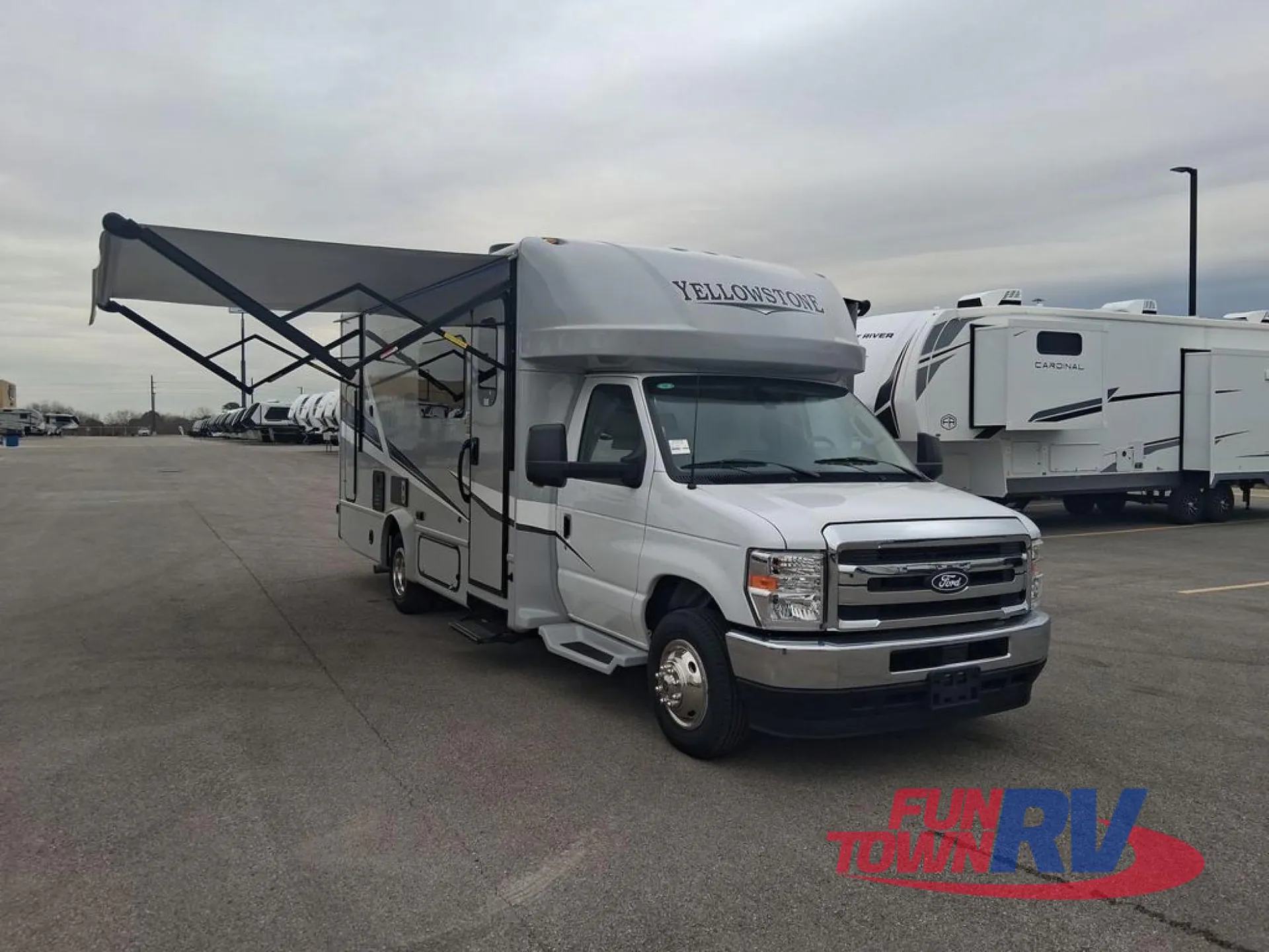 2026 Gulf Stream Yellowstone Cruiser Y5240 - Photo 2