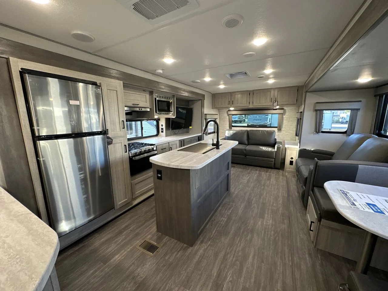 2024 Forest River Aurora 28FDS - Photo 4