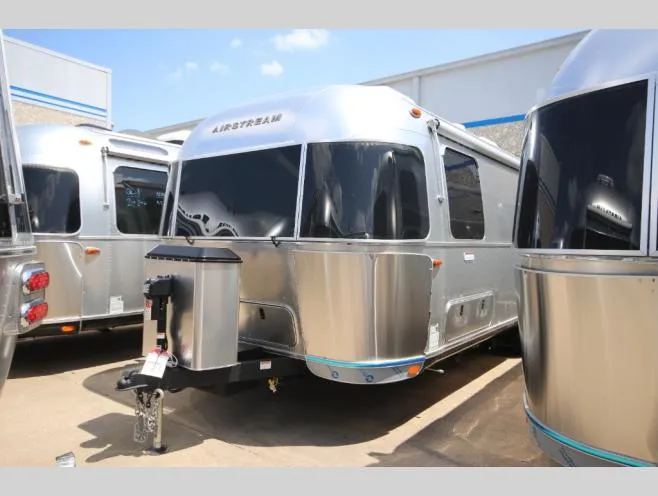 2026 Airstream International 27FB - Photo 2
