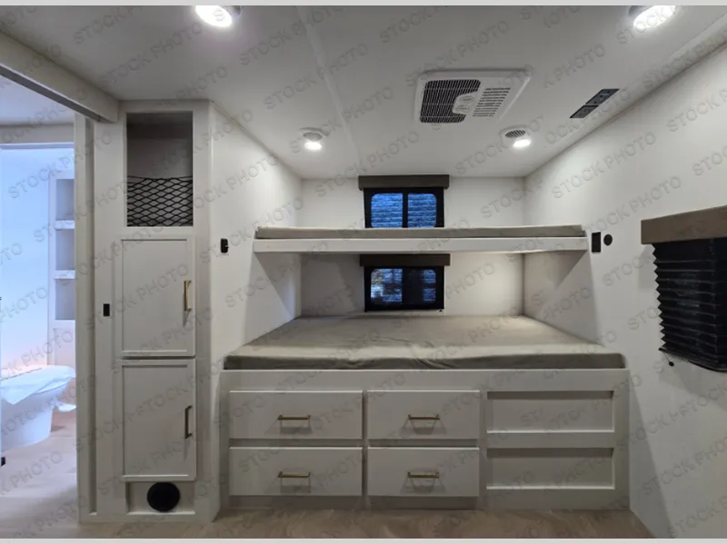 2027 Grand Design Transcend 335BHT - Photo 3