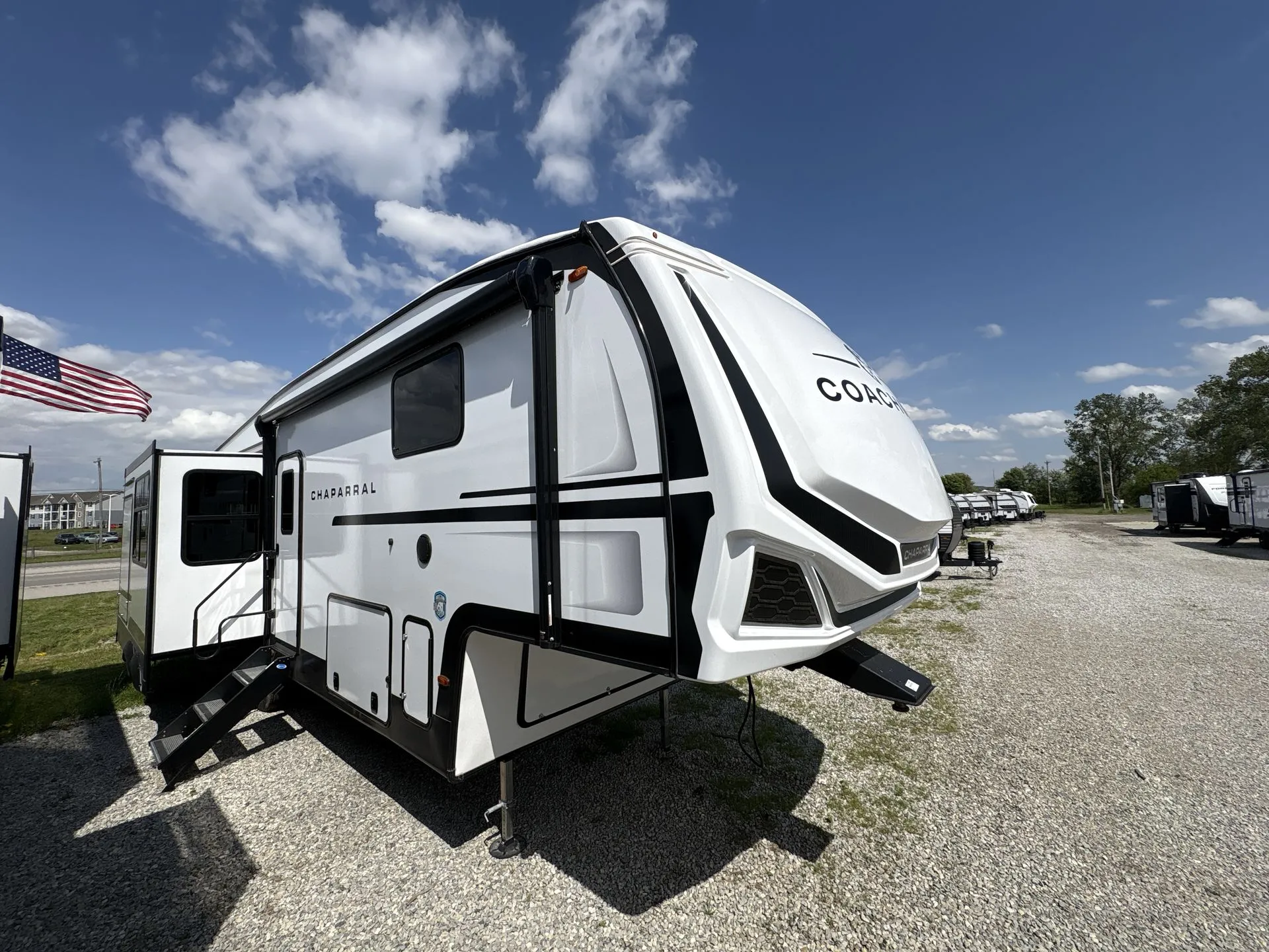 2026 Coachmen Chaparral 298RLS - Photo 2
