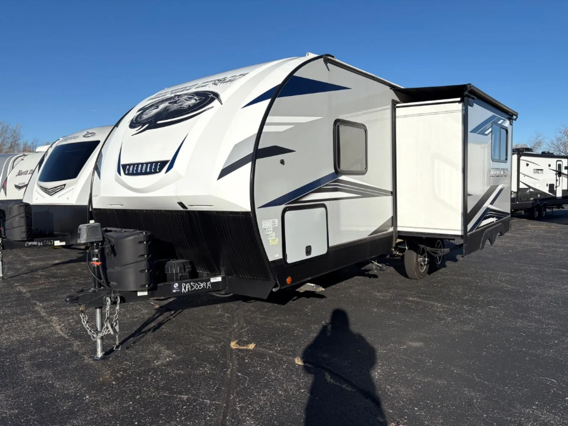 2022 Forest River Cherokee Alpha Wolf 22SW - Photo 4