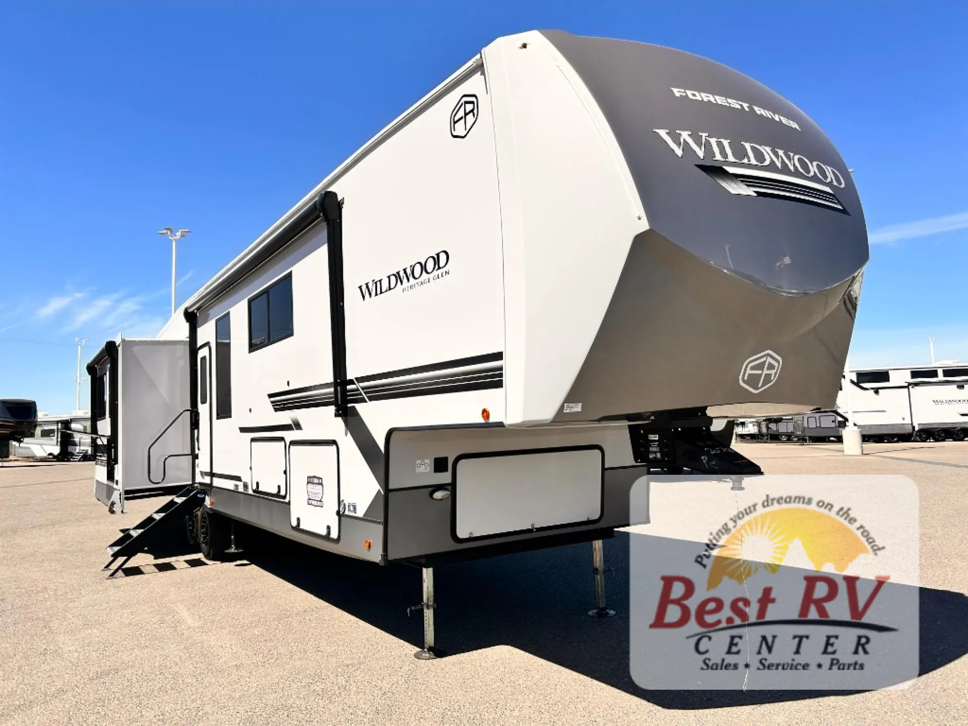 2027 Forest River Wildwood Heritage Glen 380WDR