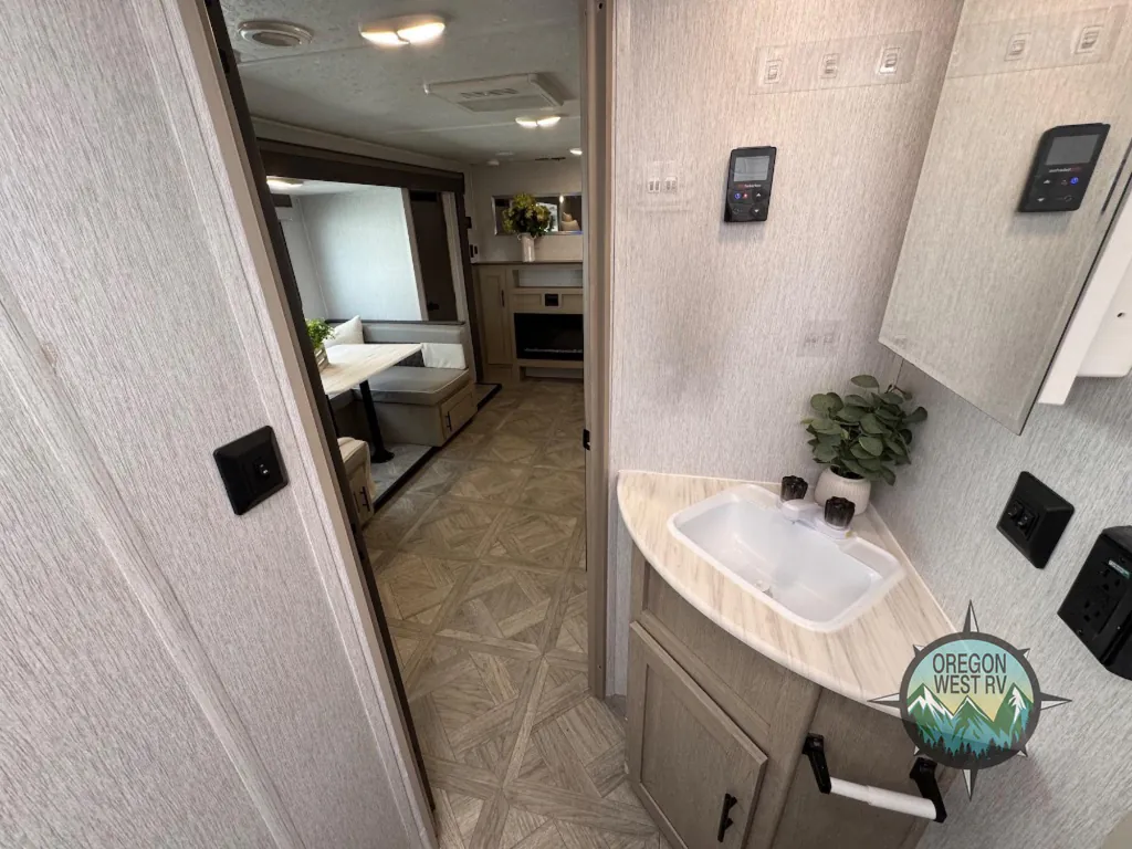 2024 Forest River RV Wildwood X-Lite 241BHXL, Photos photo 23