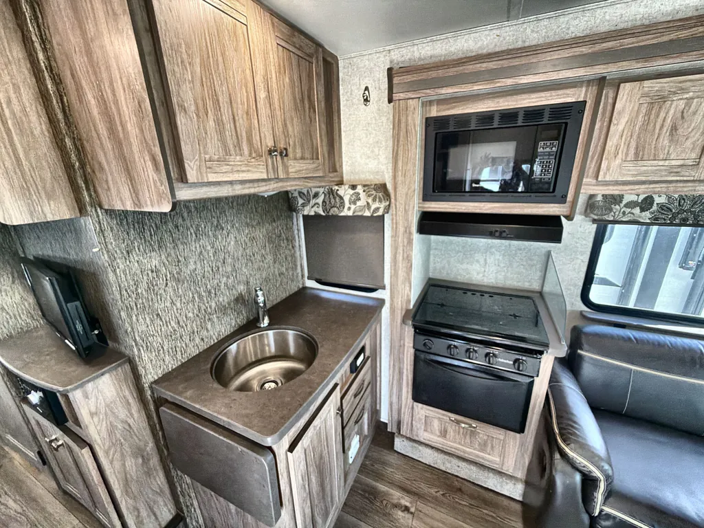 2022 Forest River Cherokee 304RK, Photos photo 10