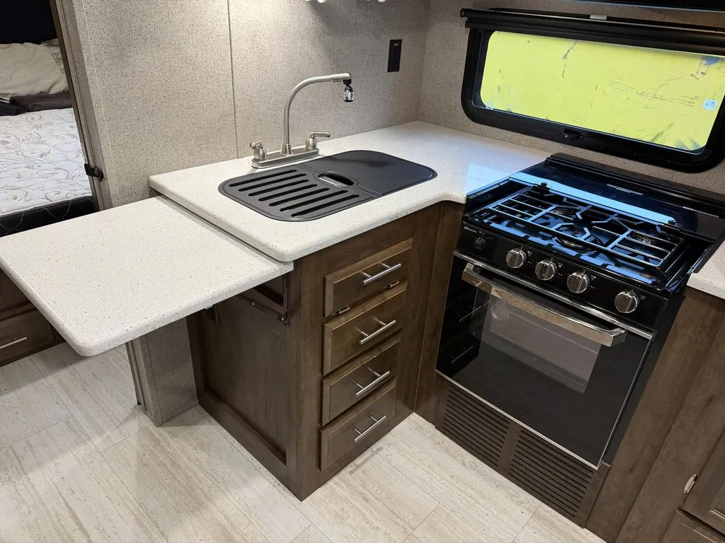 2019 Forest River Flagstaff Micro Lite 25FBLS, Photos photo 19