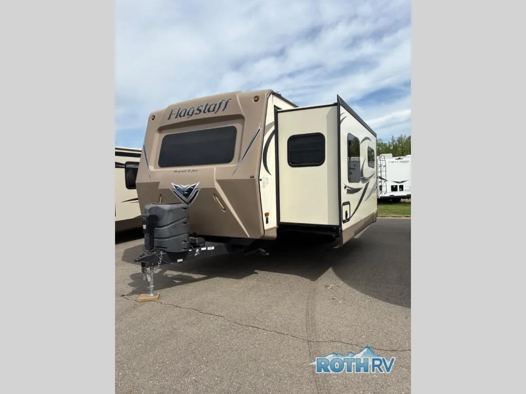 2017 Forest River RV Flagstaff Super Lite 26FKWS - Photo 2