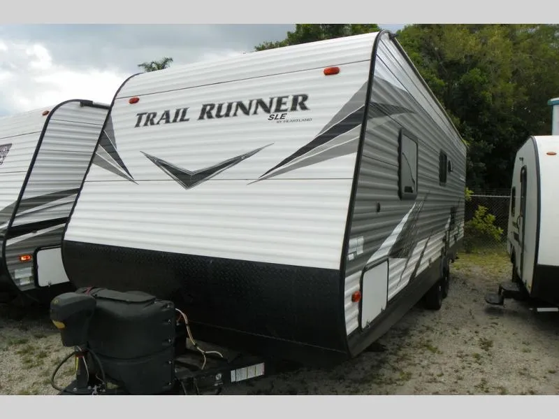 2019 Heartland Trail Runner SLE Used    25 - Photo 2