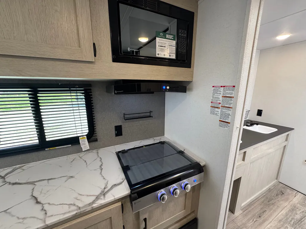2026 Shasta RVs i-5 Edition 526RBS, Photos photo 21