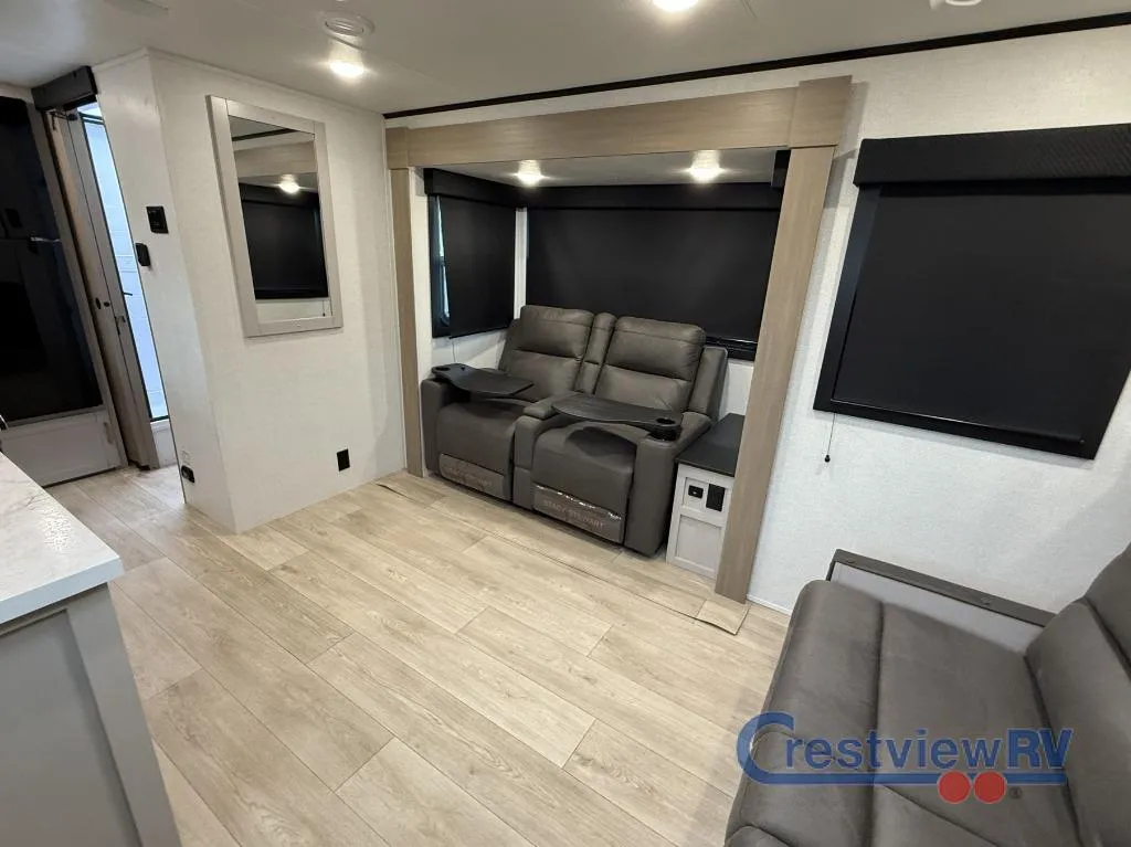 2027 Jayco Jay Feather 19MRK - Photo 4