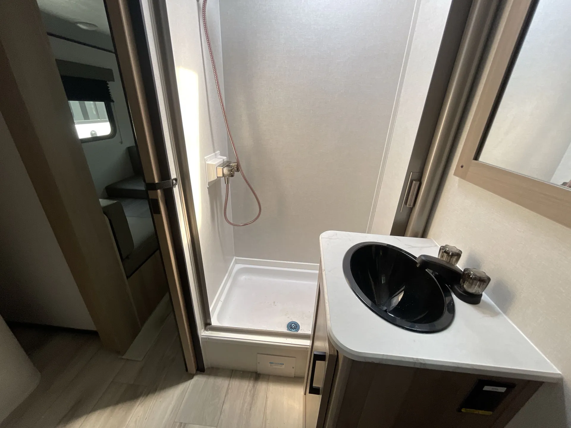 2026 Keystone Coleman Light 29BX — fridge open